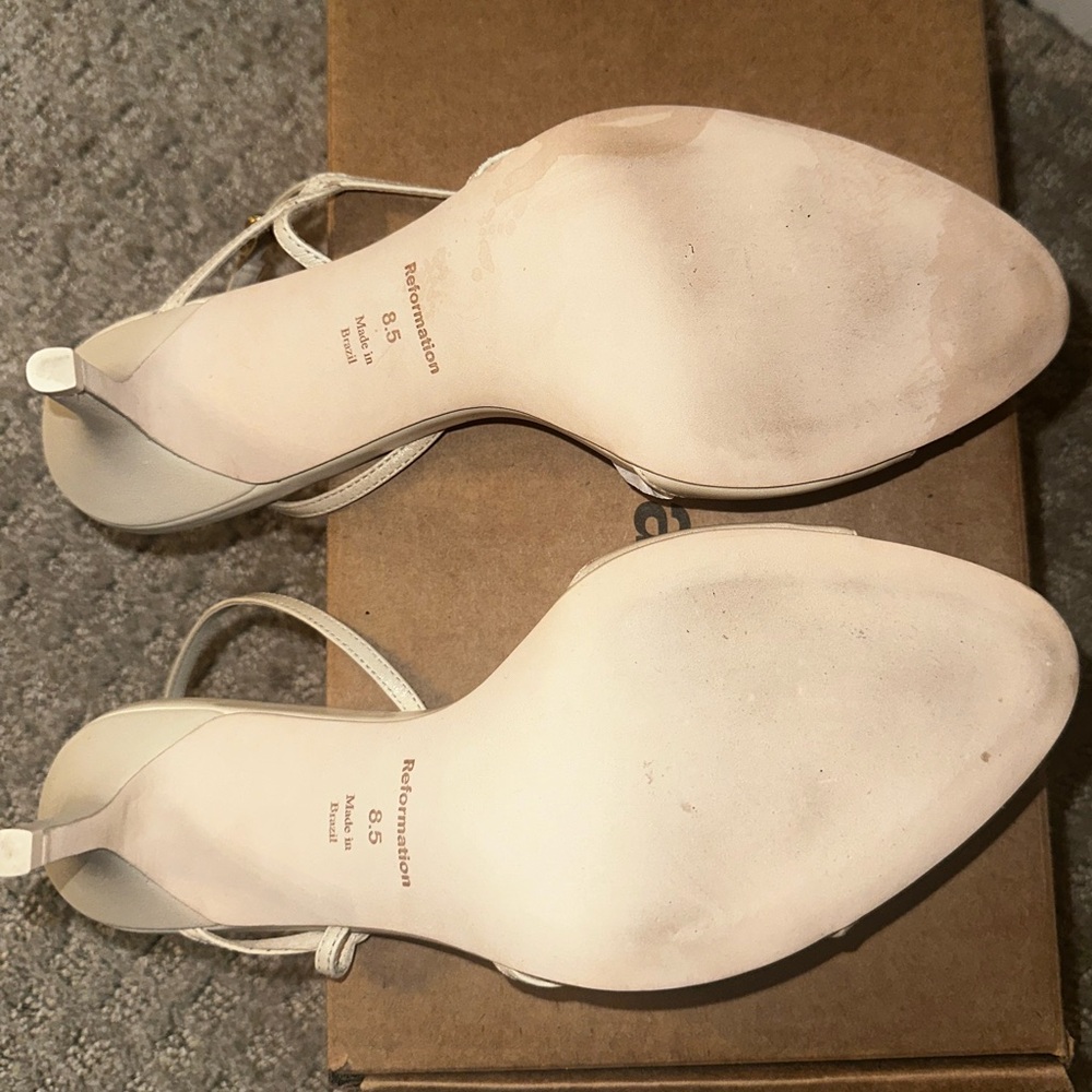 Reformation Cream Slingback Sandals - Picture 5 of 7
